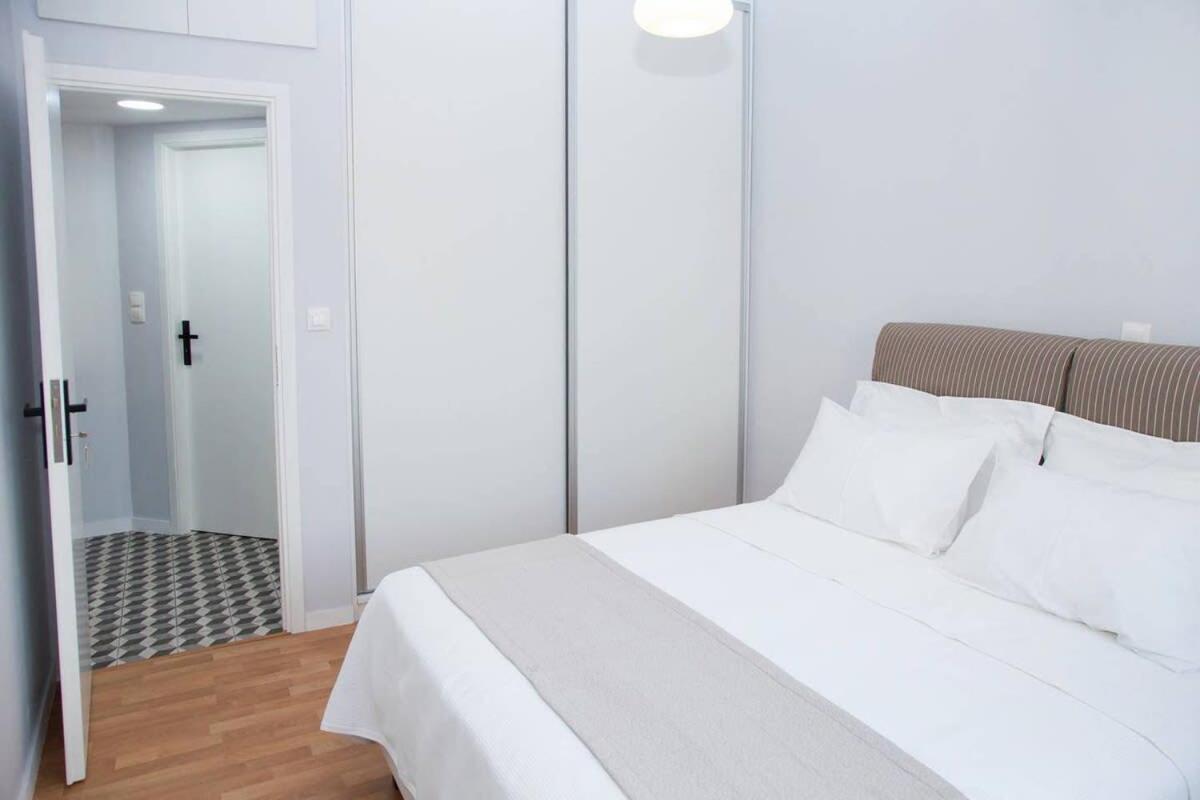 Fully Renovated, Modern Beauty In Central Athens! Exteriör bild